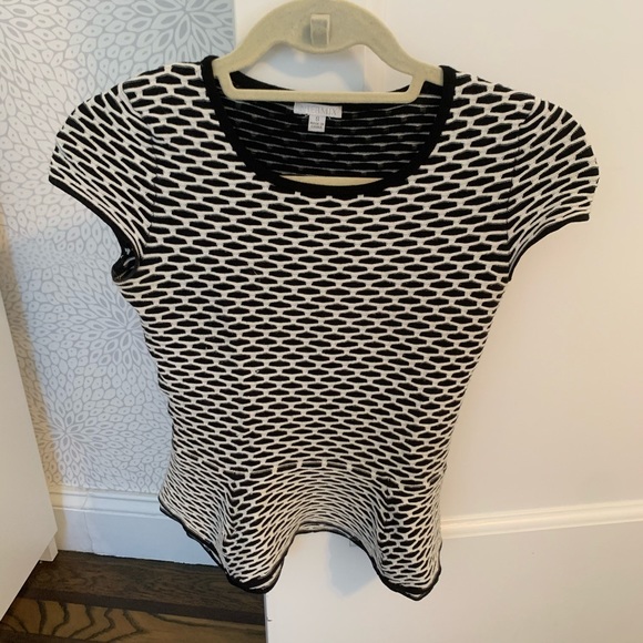 INTERMIX Tops - Super flattering peplum top!! Perfect for fall!